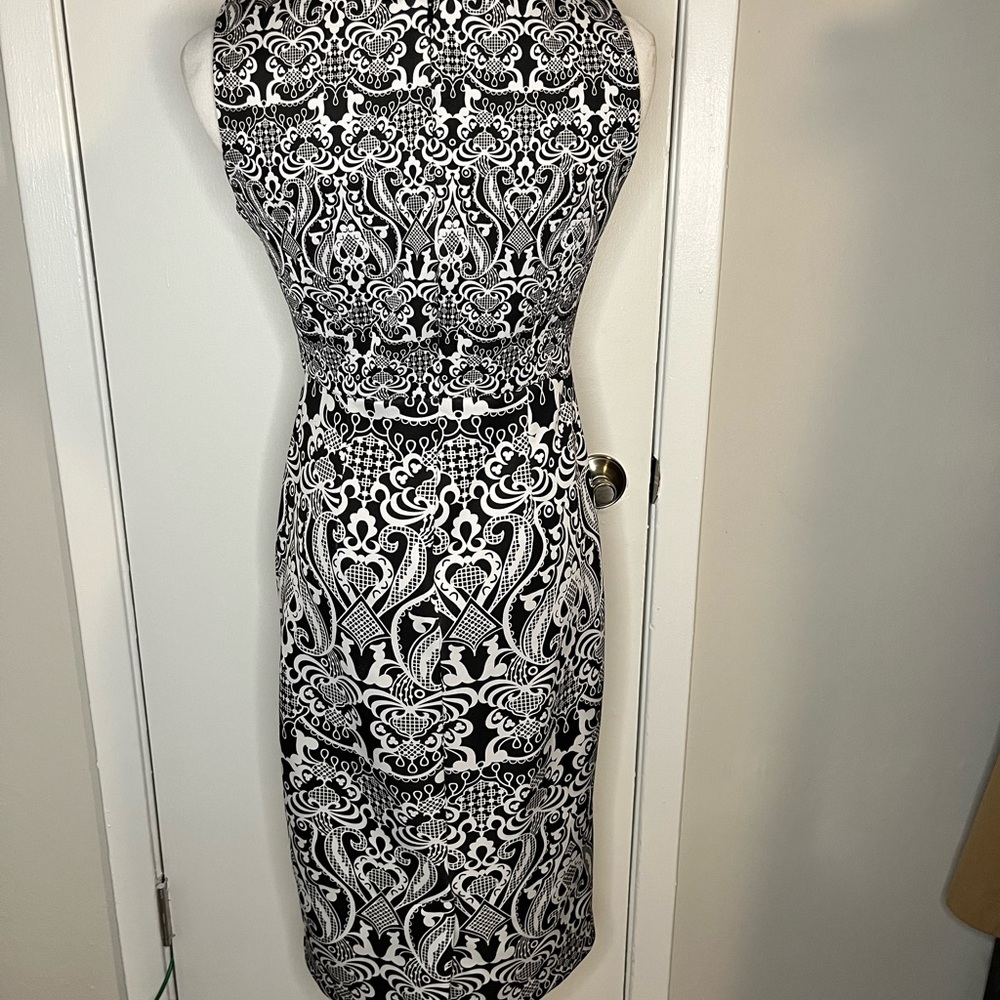 New York & Co Filigree Pattern Dress